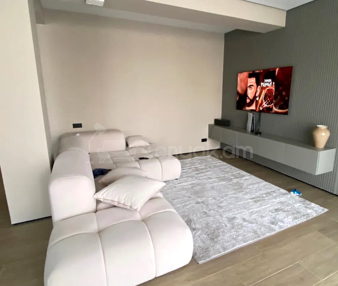 5 Սենյականոց Սեփական Տուն, 220քմ, Դիզայներական Վերանորոգված