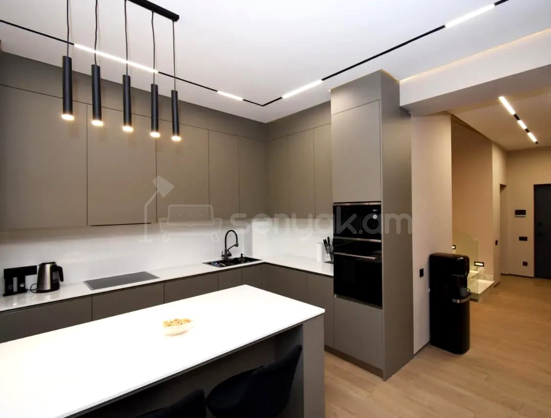 5 Սենյականոց Սեփական Տուն, 220քմ, Դիզայներական Վերանորոգված