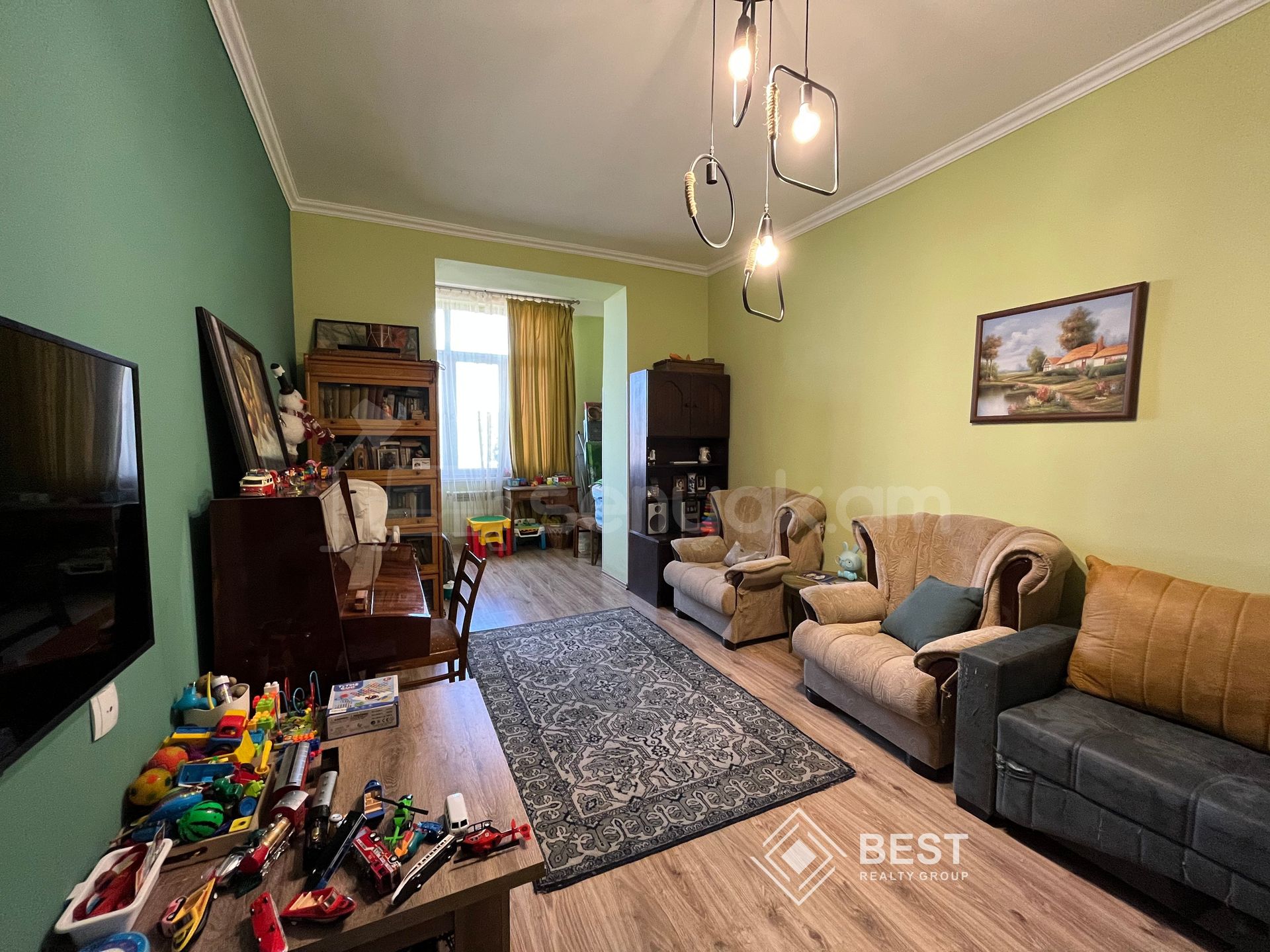 3 Սենյականոց Բնակարան Քարե Շենքում, 59քմ, 4/5 հարկ, Կապիտալ Վերանորոգված