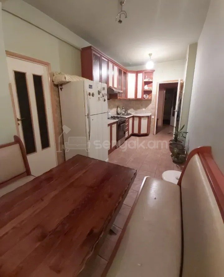 2 Սենյականոց Բնակարան, 65քմ, 7/9 հարկ, Նորմալ Վիճակում