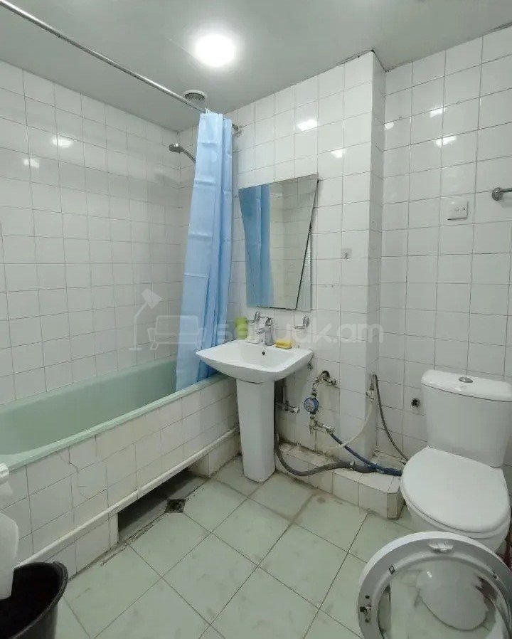 1 Սենյականոց Բնակարան, 54քմ, 3/9 հարկ, Նորմալ Վիճակում