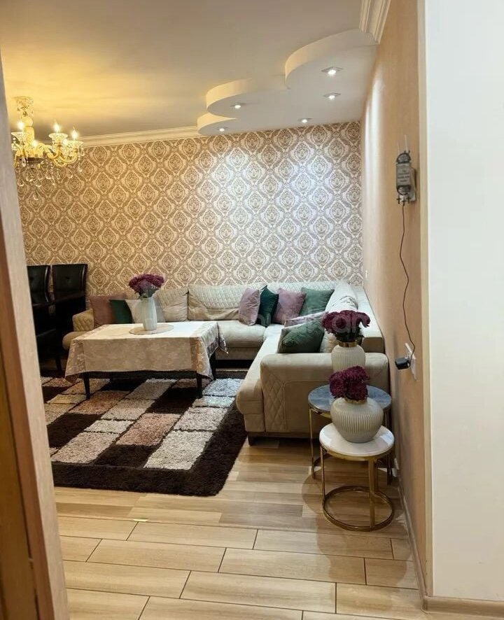 3 Սենյականոց Բնակարան, 80քմ, 1/3 հարկ, Կապիտալ Վերանորոգված