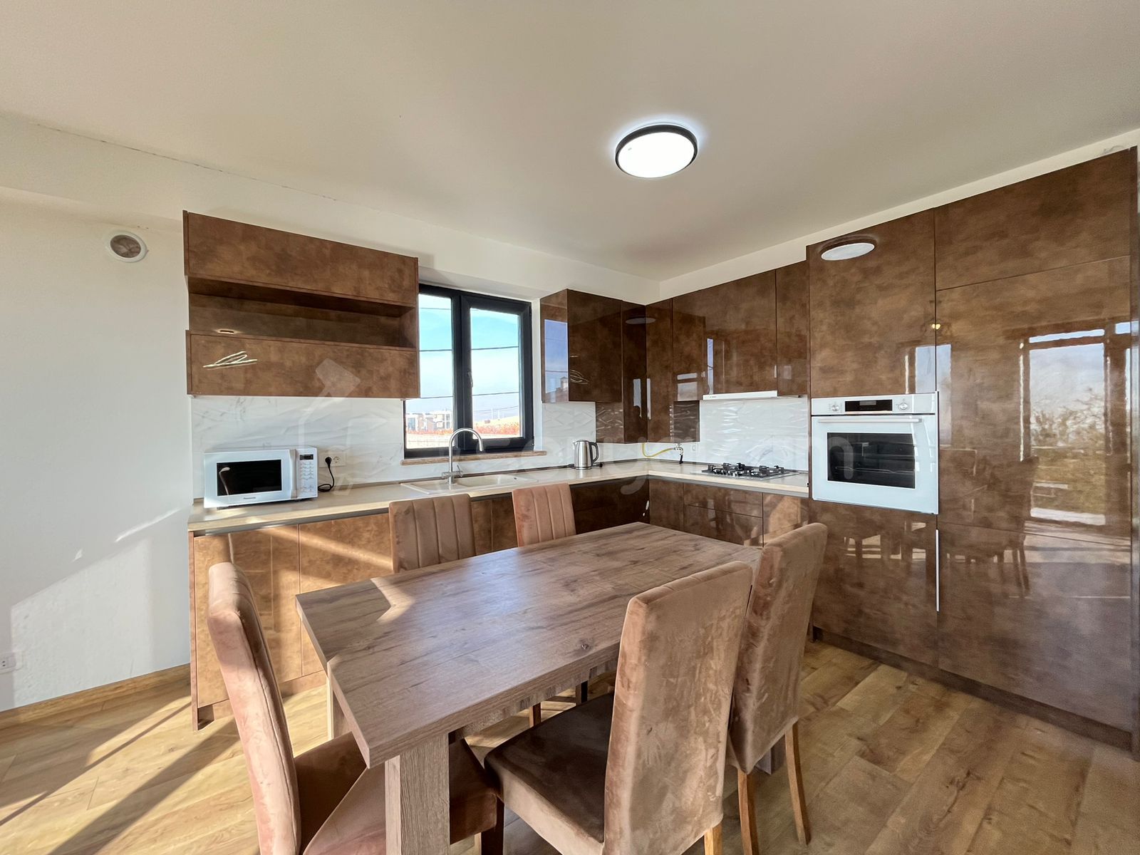 3 Սենյականոց Բնակարան Նորակառույցում, 80քմ, 2/2 հարկ, Կապիտալ Վերանորոգված, Կահավորված, Արևկող