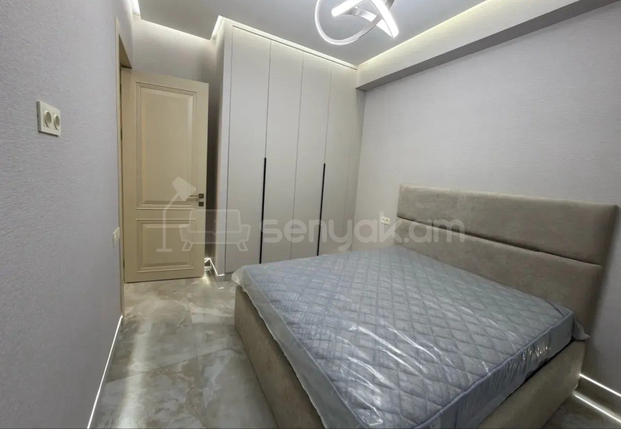 3 Սենյականոց Բնակարան Նորակառույցում, 71քմ, 8/18 հարկ, Դիզայներական Վերանորոգված