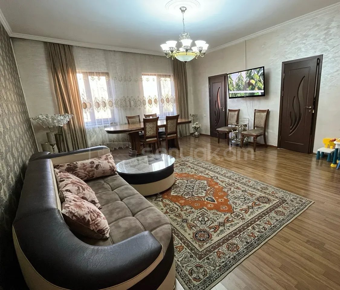 7 Սենյականոց Սեփական Տուն, 125քմ, Կոսմետիկ Վերանորոգված, Ավտոտնակով