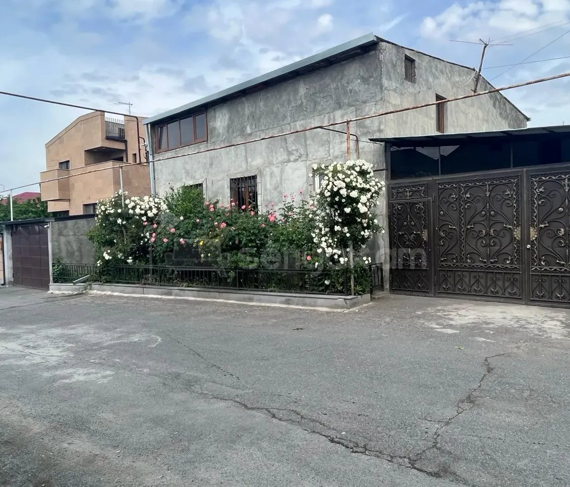 7 Սենյականոց Սեփական Տուն, 125քմ, Կոսմետիկ Վերանորոգված, Ավտոտնակով