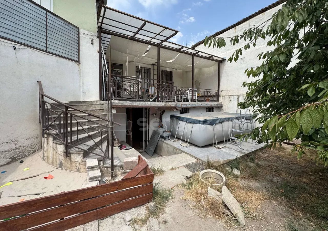 6 Սենյականոց Սեփական Տուն, 275քմ, Կոսմետիկ Վերանորոգված, Ավտոտնակով