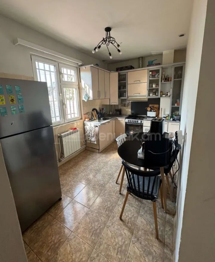 6 Սենյականոց Սեփական Տուն, 275քմ, Կոսմետիկ Վերանորոգված, Ավտոտնակով