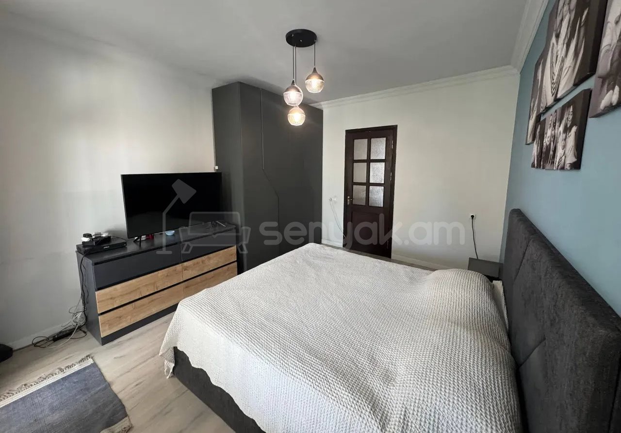 6 Սենյականոց Սեփական Տուն, 275քմ, Կոսմետիկ Վերանորոգված, Ավտոտնակով