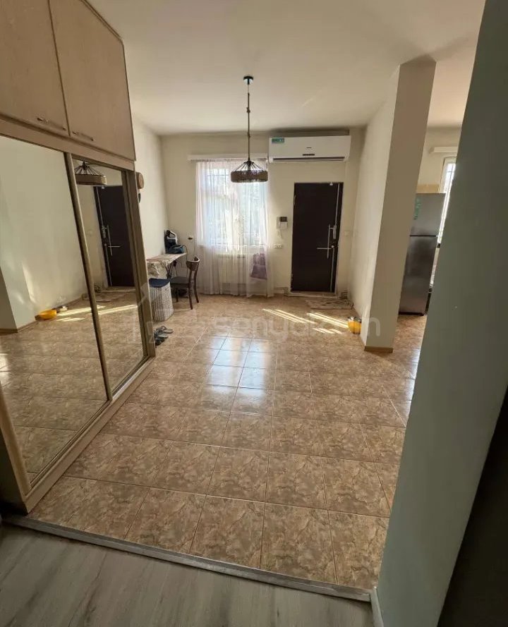 6 Սենյականոց Սեփական Տուն, 275քմ, Կոսմետիկ Վերանորոգված, Ավտոտնակով