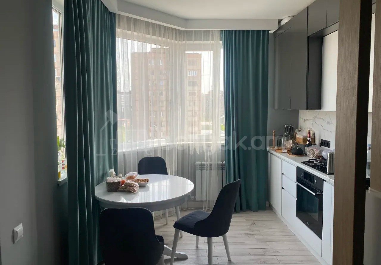 3 Սենյականոց Բնակարան Նորակառույցում, 69քմ, 11/14 հարկ, Կապիտալ Վերանորոգված