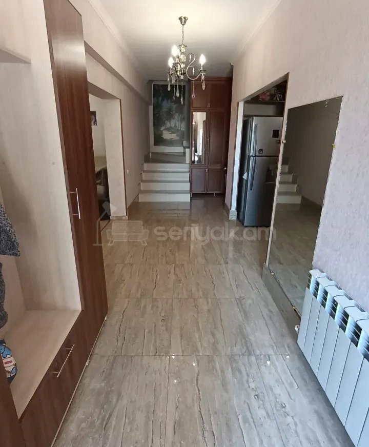 6 Սենյականոց Սեփական Տուն, 240քմ, Կապիտալ Վերանորոգված