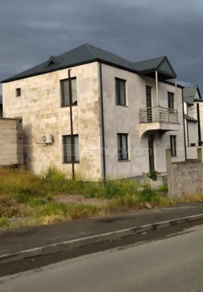 6 Սենյականոց Շքեղ Առանձնատուն, 180քմ