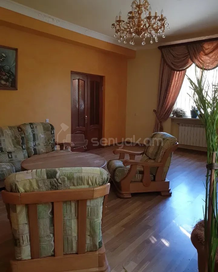 7 Սենյականոց Սեփական Տուն, 256քմ, Կապիտալ Վերանորոգված, Ավտոտնակով