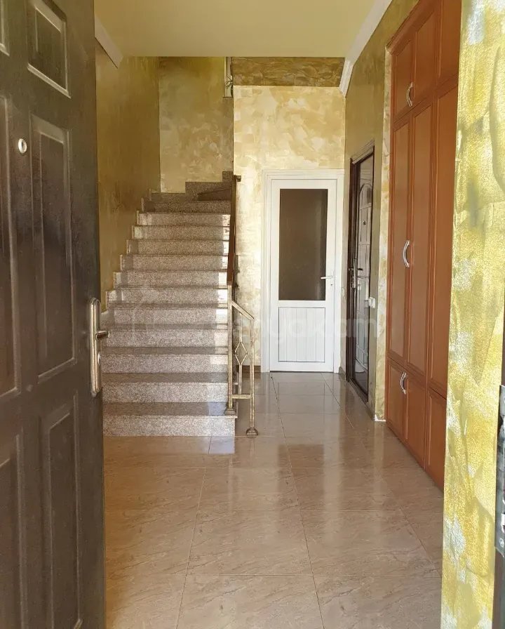 7 Սենյականոց Սեփական Տուն, 256քմ, Կապիտալ Վերանորոգված, Ավտոտնակով