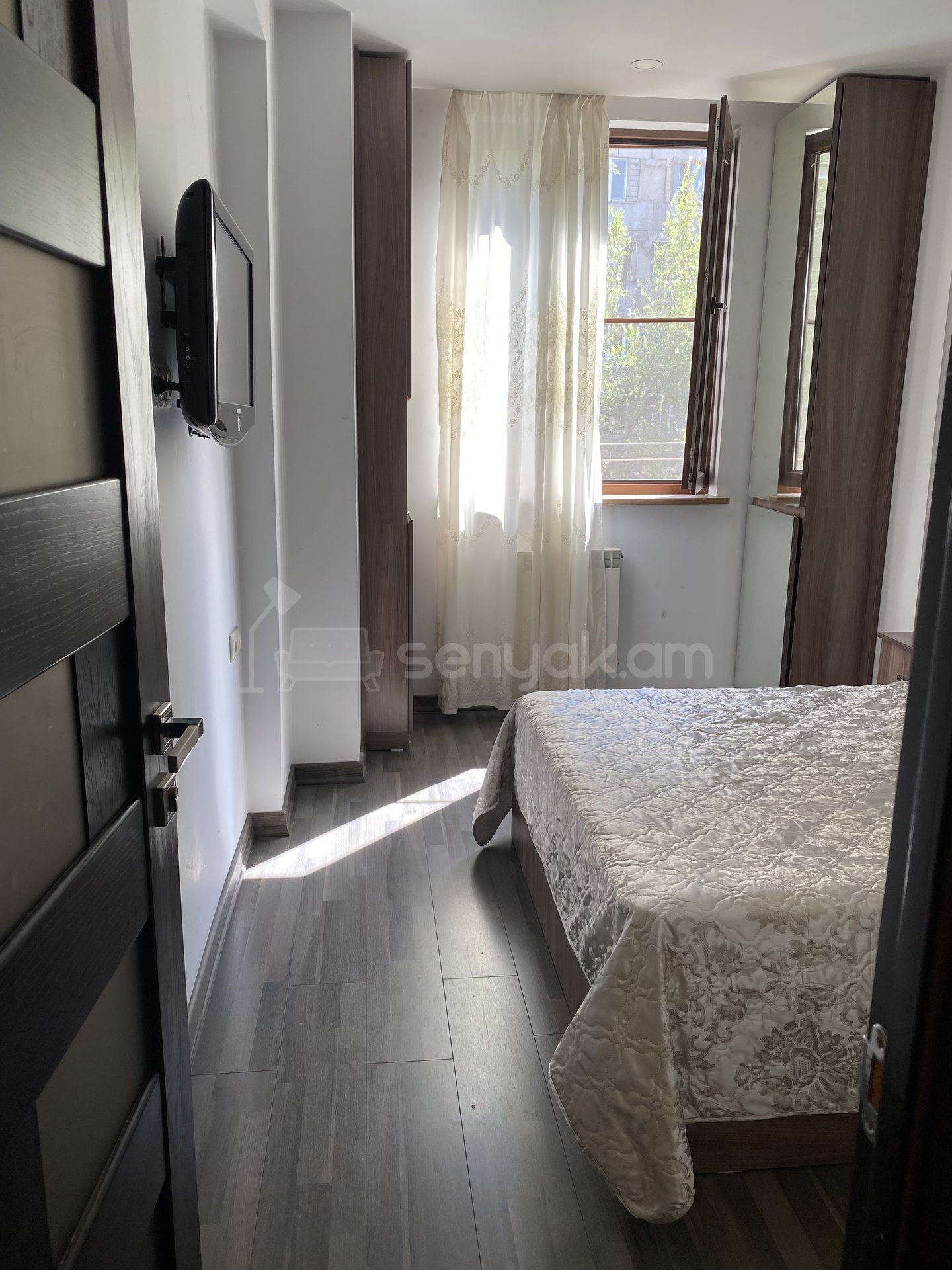 2 Սենյականոց Բնակարան, 42քմ, 4/11 հարկ, Կապիտալ Վերանորոգված, Կահավորված, Արևկող