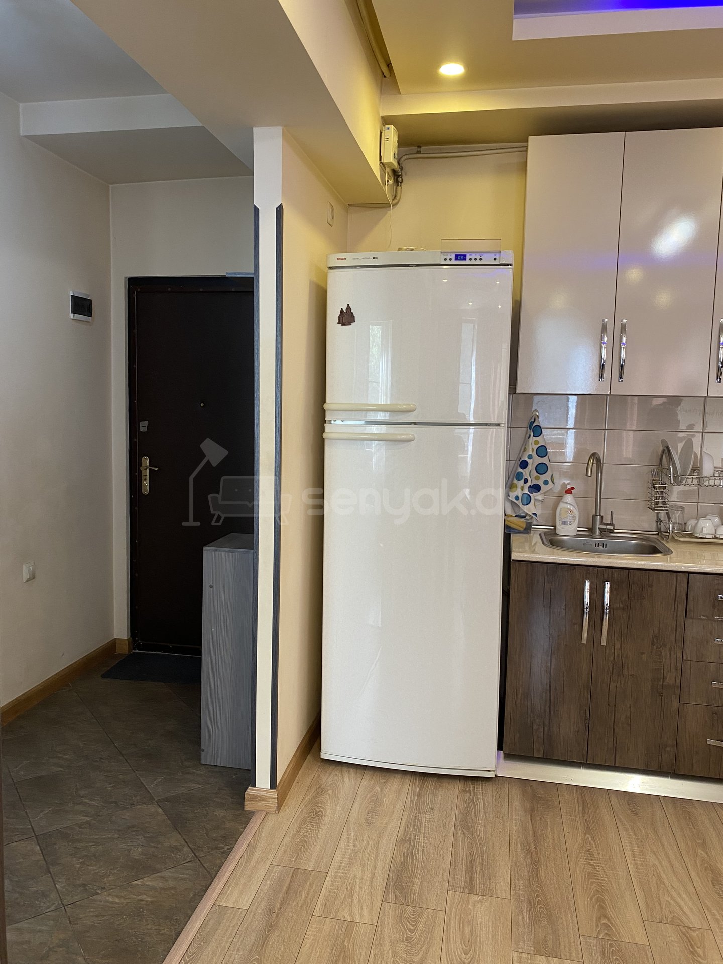 2 Սենյականոց Բնակարան, 42քմ, 4/11 հարկ, Կապիտալ Վերանորոգված, Կահավորված, Արևկող