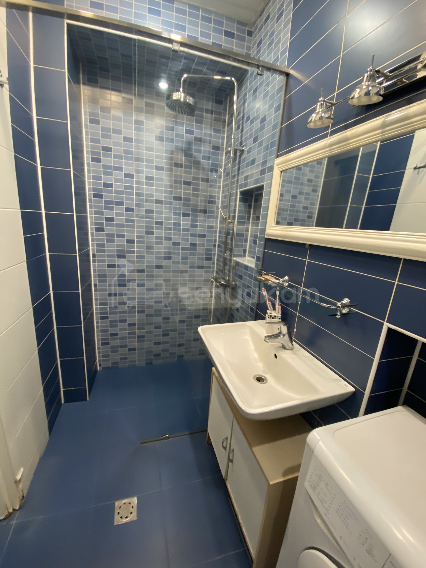 3 Սենյականոց Բնակարան Քարե Շենքում, 60քմ, 2/5 հարկ, Կապիտալ Վերանորոգված, Կահավորված, Արևկող