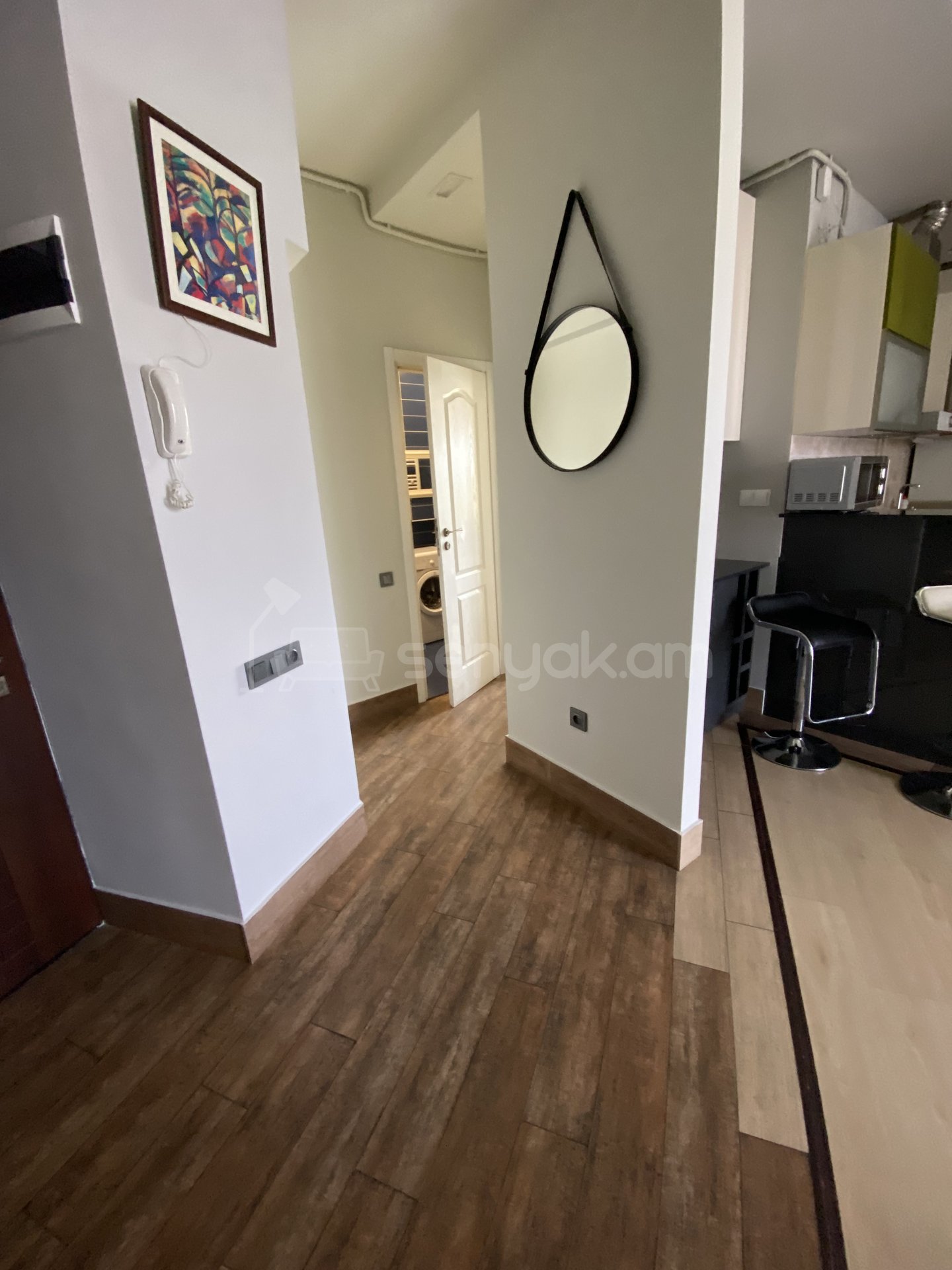 3 Սենյականոց Բնակարան Քարե Շենքում, 60քմ, 2/5 հարկ, Կապիտալ Վերանորոգված, Կահավորված, Արևկող