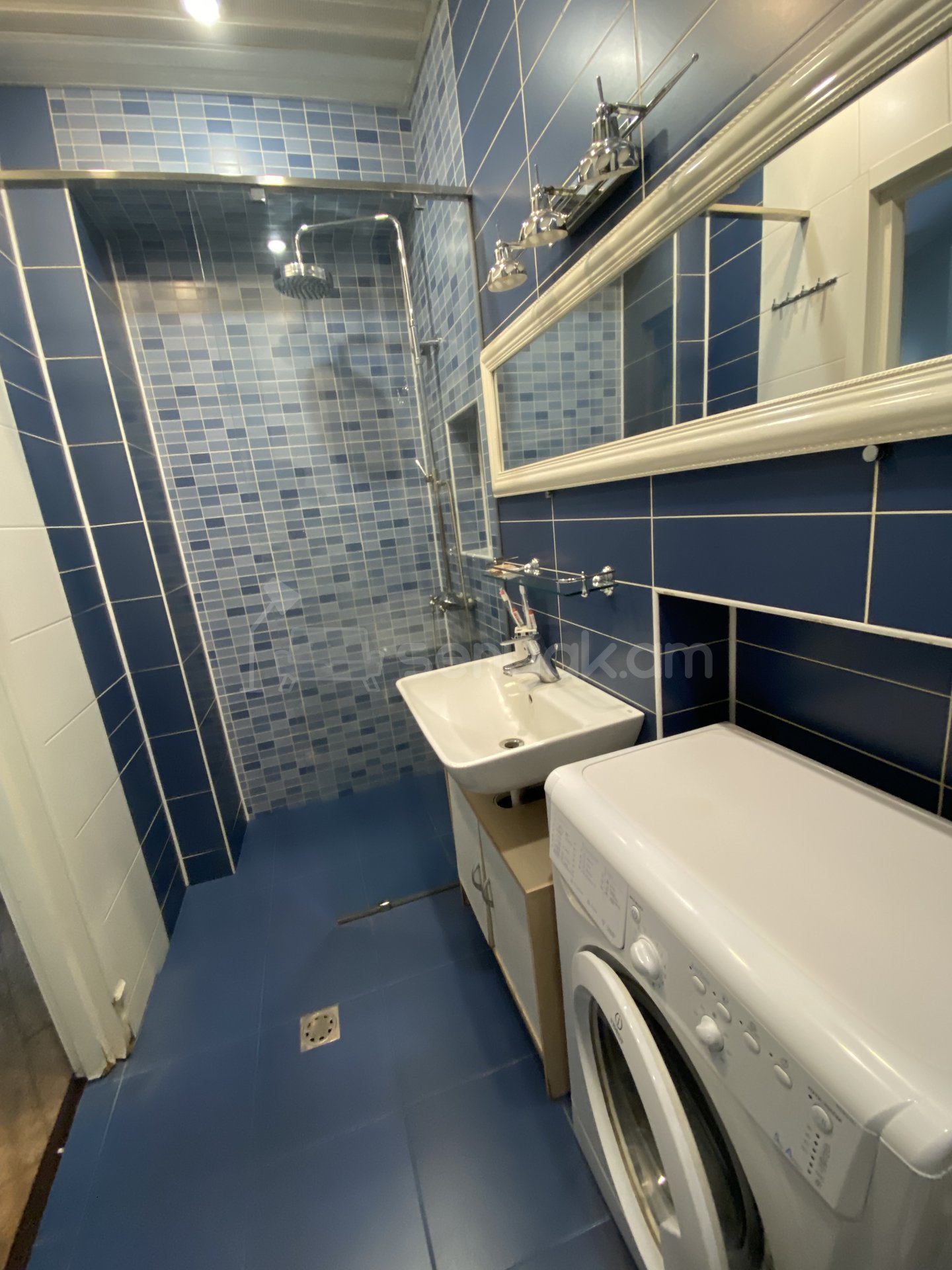 2 Սենյականոց Բնակարան, 60քմ, 2/5 հարկ, Դիզայներական Վերանորոգված