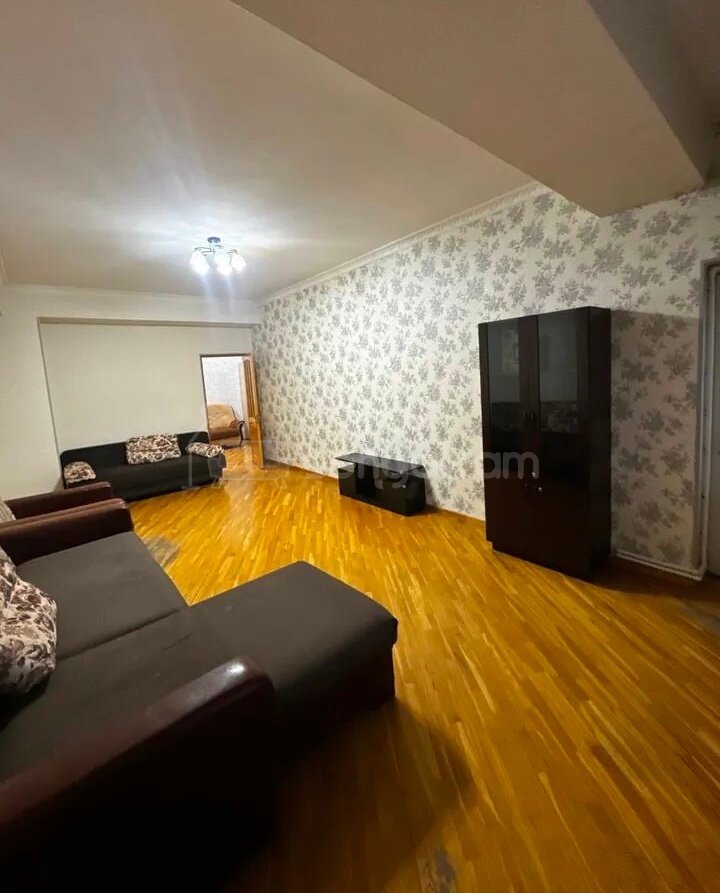 3 Սենյականոց Բնակարան, 90քմ, 3/9 հարկ, Կապիտալ Վերանորոգված, Կահավորված