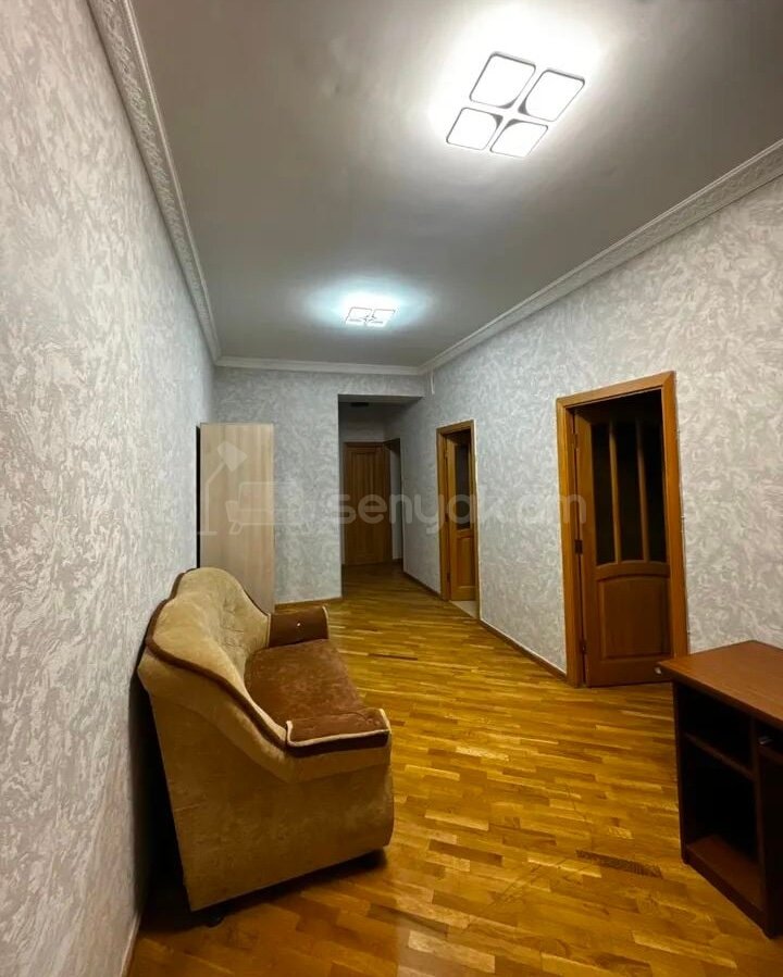 3 Սենյականոց Բնակարան, 90քմ, 3/9 հարկ, Կապիտալ Վերանորոգված, Կահավորված