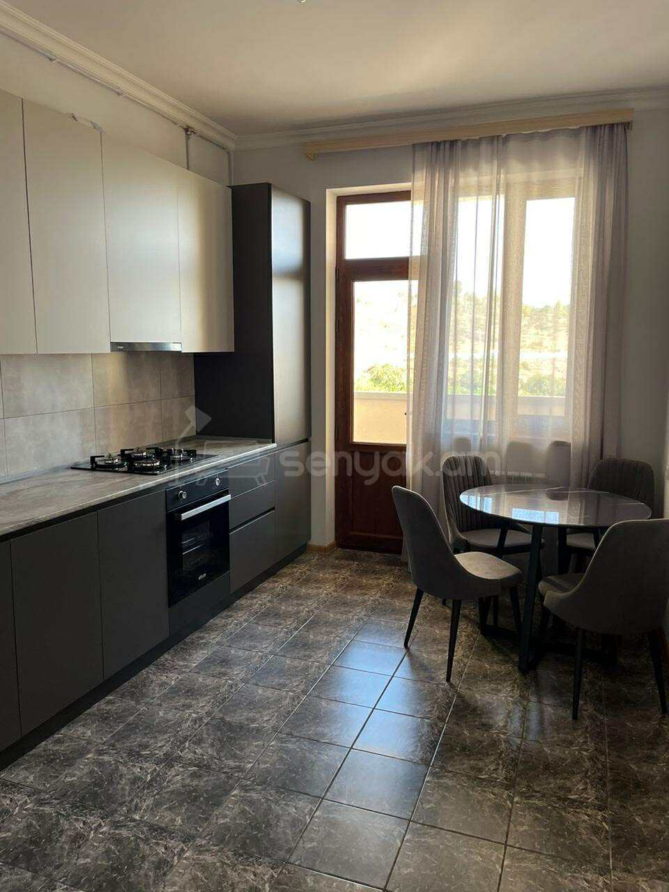 3 Սենյականոց Բնակարան Նորակառույցում, 103քմ, 11/16 հարկ, Կապիտալ Վերանորոգված