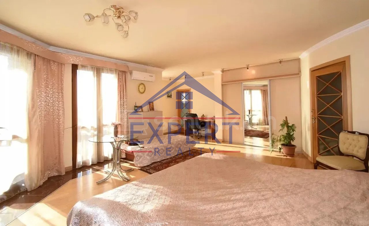 7 Սենյականոց Շքեղ Առանձնատուն, 639քմ, Լողավազանով, Ավտոտնակով