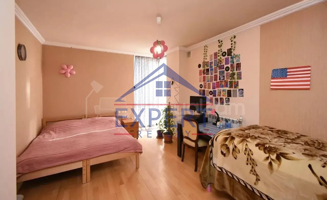 7 Սենյականոց Շքեղ Առանձնատուն, 639քմ, Լողավազանով, Ավտոտնակով