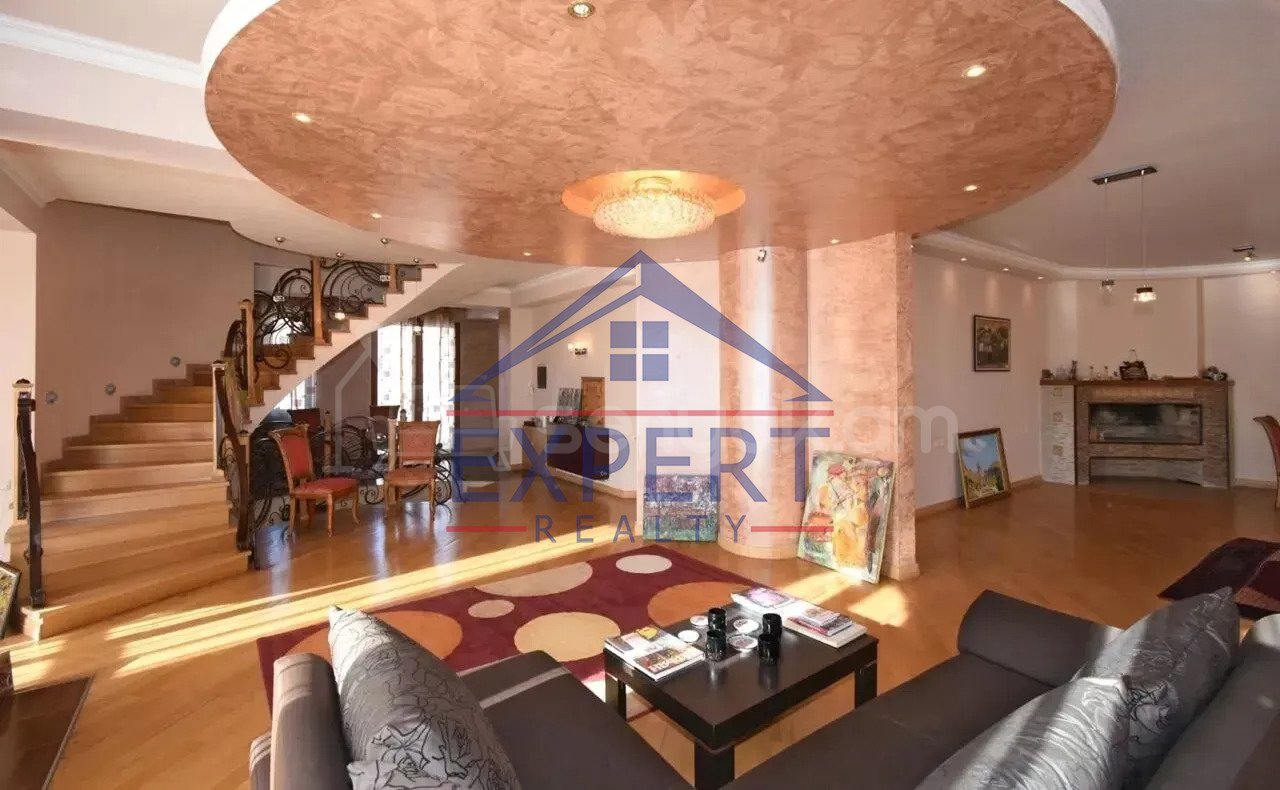 7 Սենյականոց Շքեղ Առանձնատուն, 639քմ, Լողավազանով, Ավտոտնակով