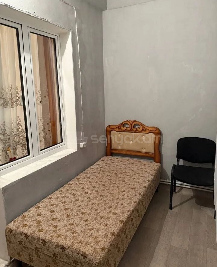 3 Սենյականոց Բնակարան, 97քմ, 1/8 հարկ, Նորմալ Վիճակում, Կահավորված