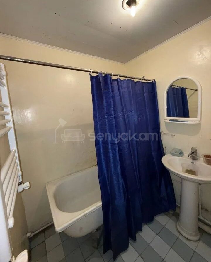 3 Սենյականոց Բնակարան, 97քմ, 1/8 հարկ, Նորմալ Վիճակում, Կահավորված