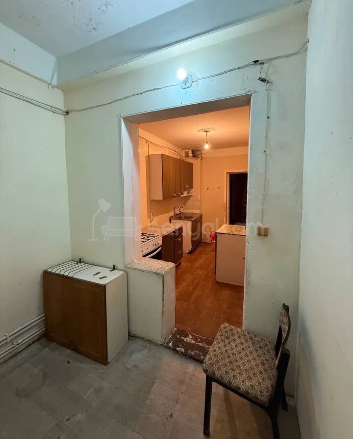 3 Սենյականոց Բնակարան, 97քմ, 1/8 հարկ, Նորմալ Վիճակում, Կահավորված