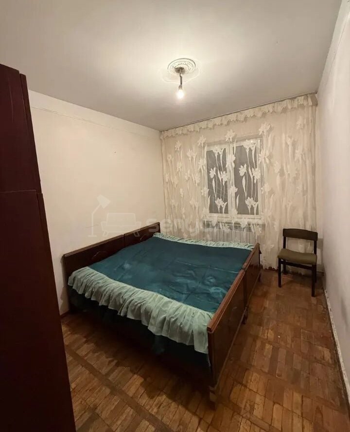 3 Սենյականոց Բնակարան, 97քմ, 1/8 հարկ, Նորմալ Վիճակում, Կահավորված