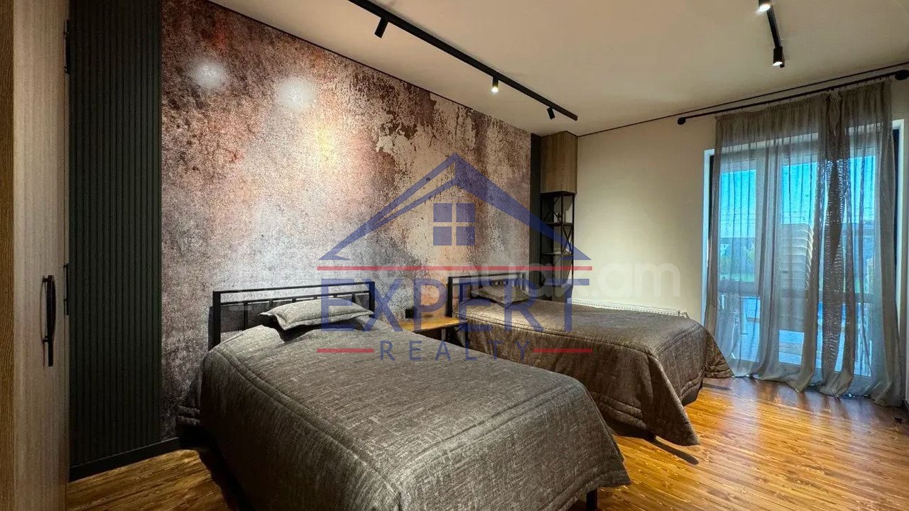 8 Սենյականոց Շքեղ Առանձնատուն, 580քմ, Լողավազանով, Ավտոտնակով