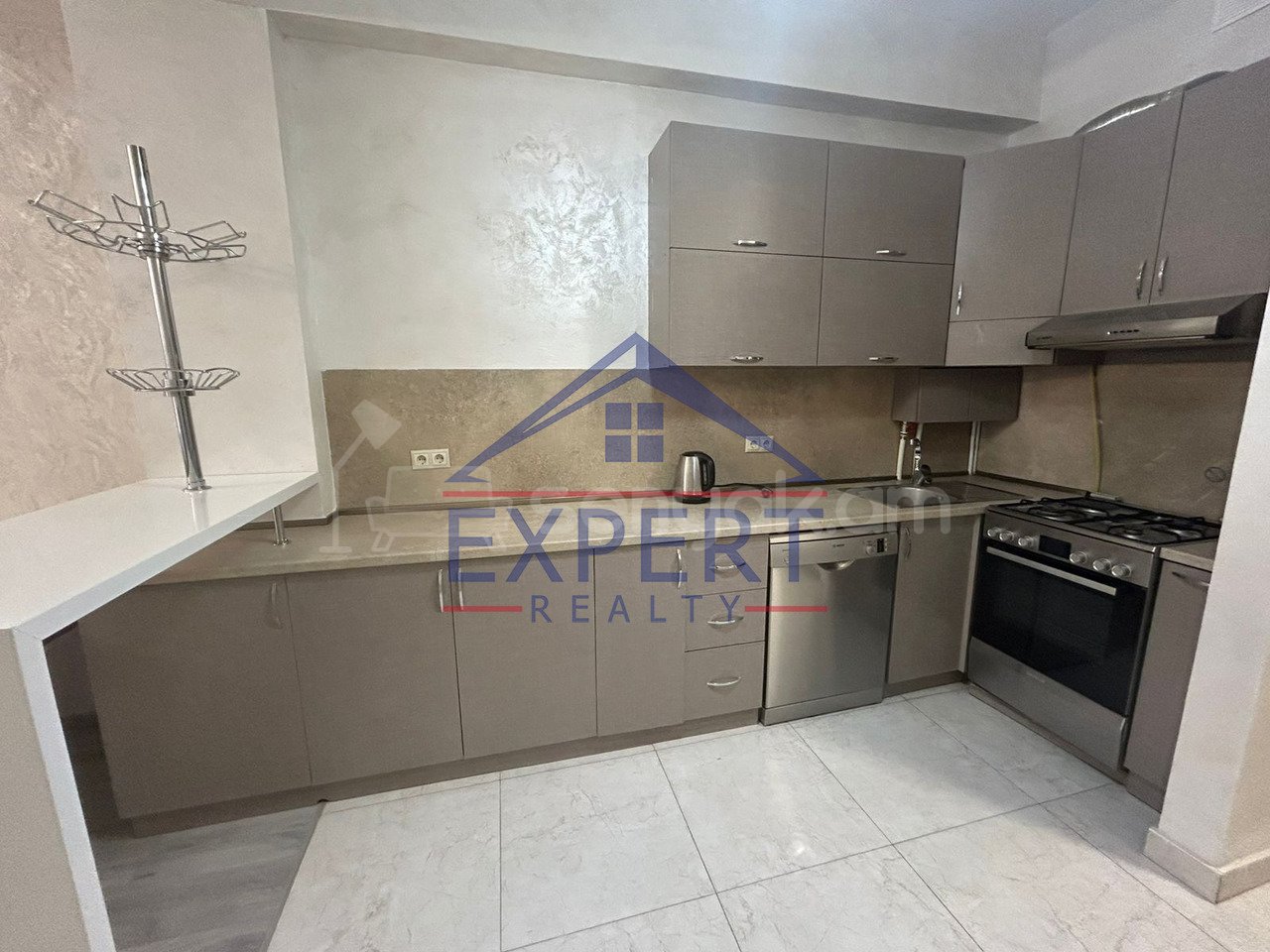 3 Սենյականոց Բնակարան Նորակառույցում, 75քմ, 5/10 հարկ, Կապիտալ Վերանորոգված