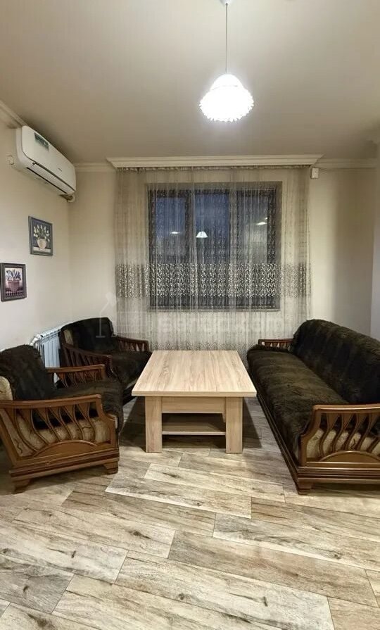 2 Սենյականոց Բնակարան Նորակառույց Քարե Շենքում, 44քմ, 2/3 հարկ, Կապիտալ Վերանորոգված, Կահավորված, Արևկող