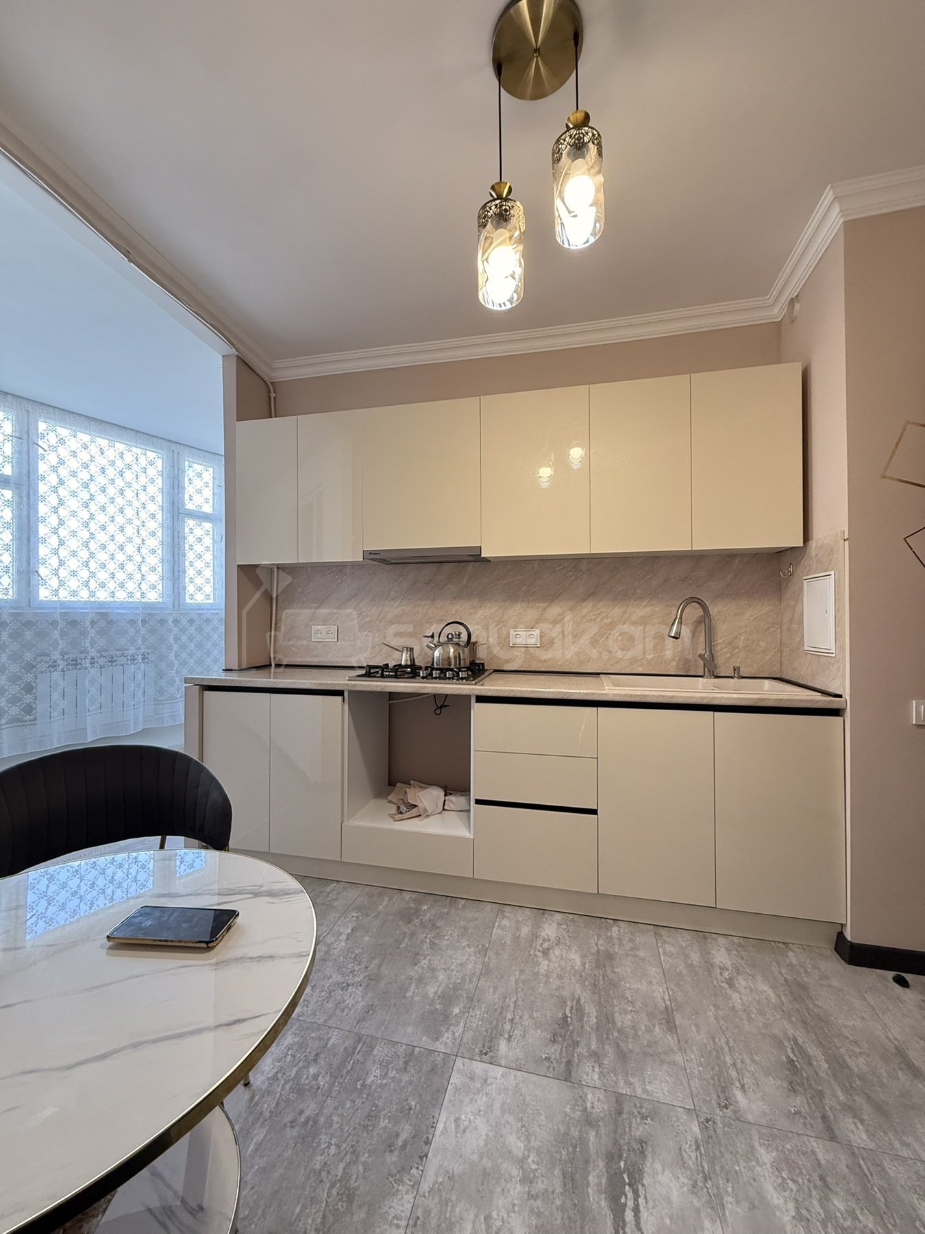 3 Սենյականոց Բնակարան, 90քմ, 9/16 հարկ, Կապիտալ Վերանորոգված