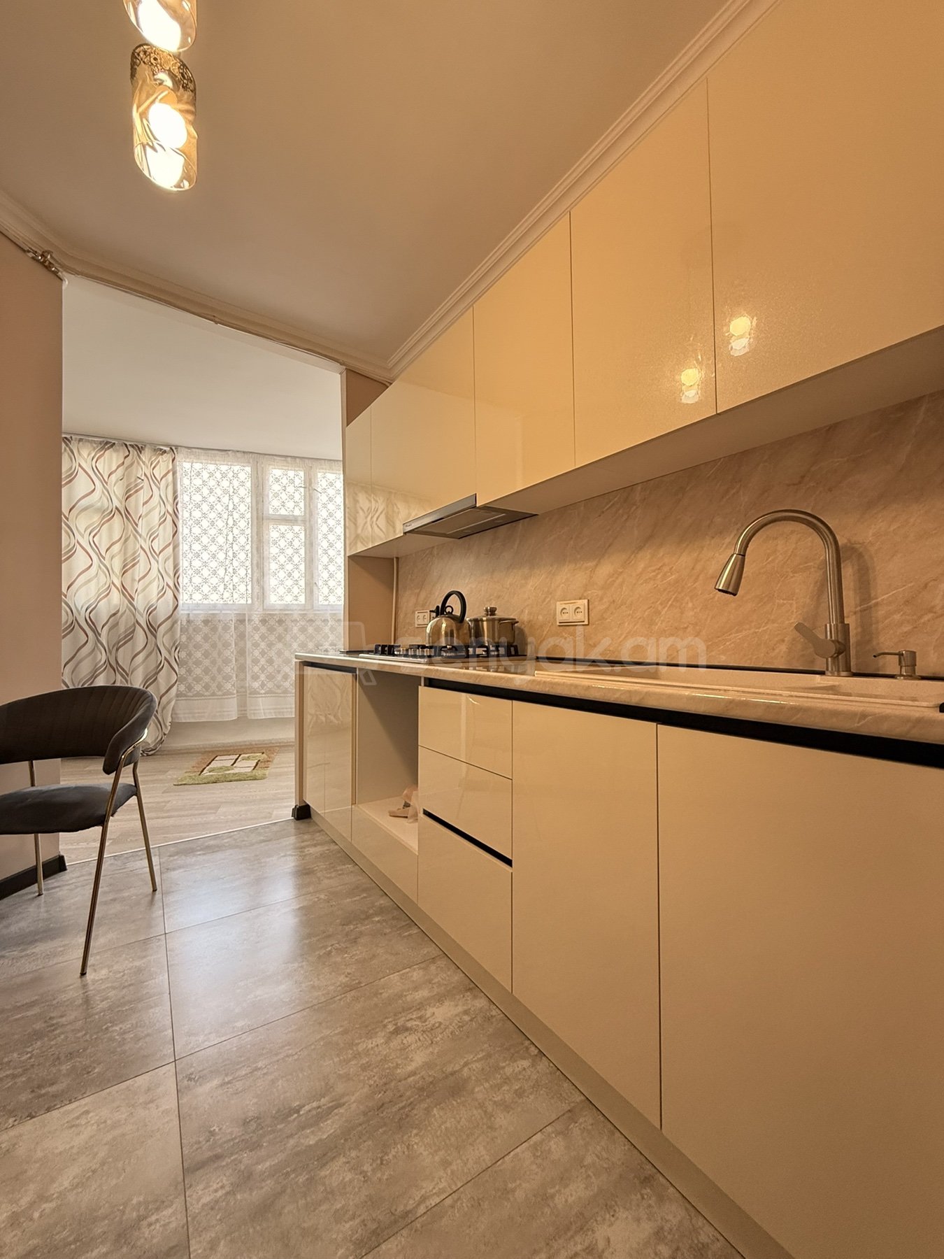 3 Սենյականոց Բնակարան, 90քմ, 9/16 հարկ, Կապիտալ Վերանորոգված