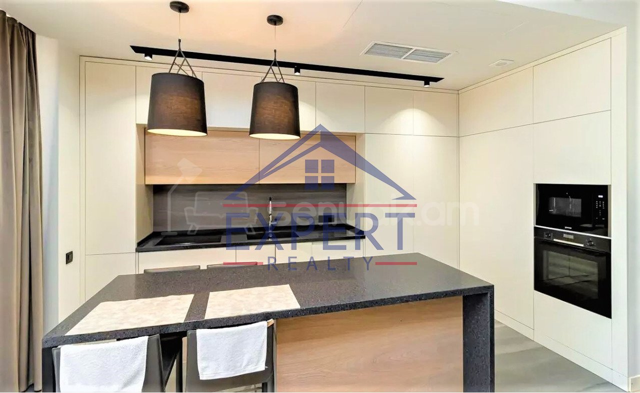 3 Սենյականոց Բնակարան Նորակառույցում, 92քմ, 10/18 հարկ, Դիզայներական Վերանորոգված