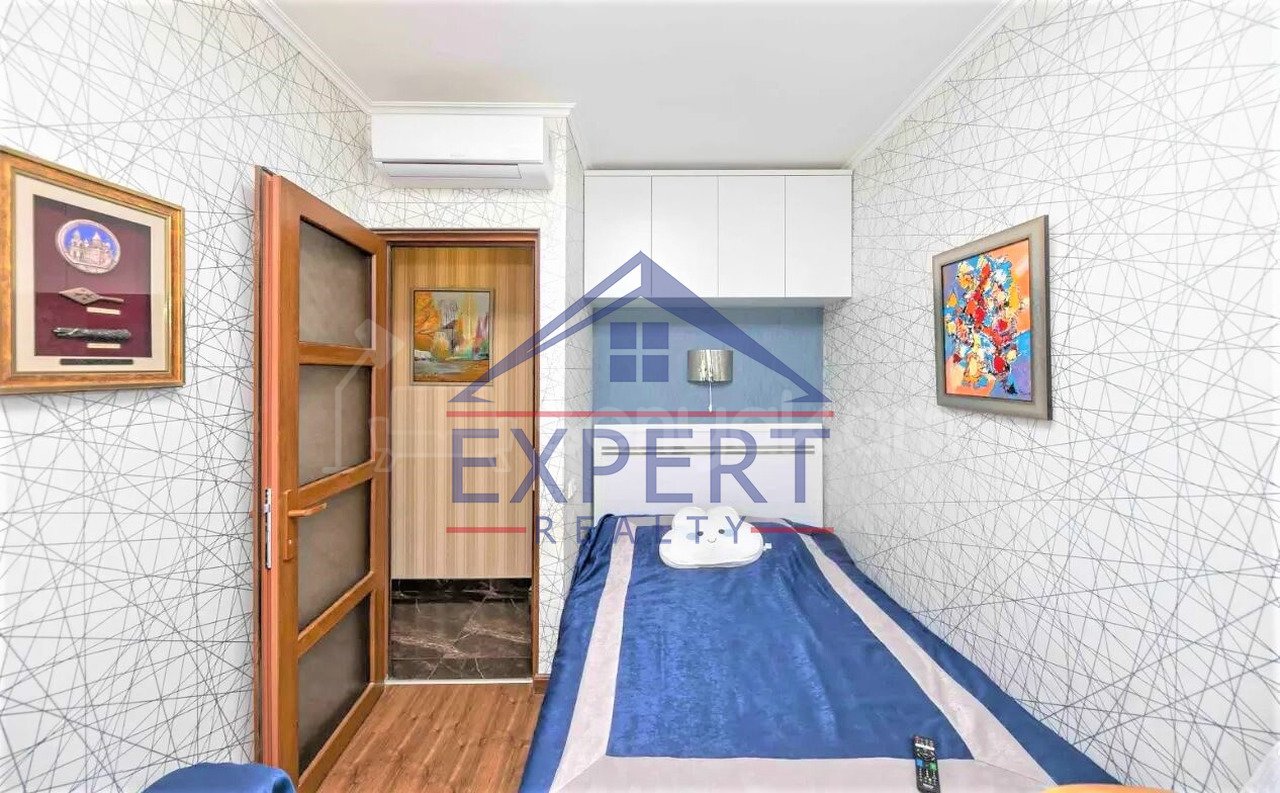 4 Սենյականոց Բնակարան Քարե Շենքում, 96քմ, 2/5 հարկ, Կապիտալ Վերանորոգված