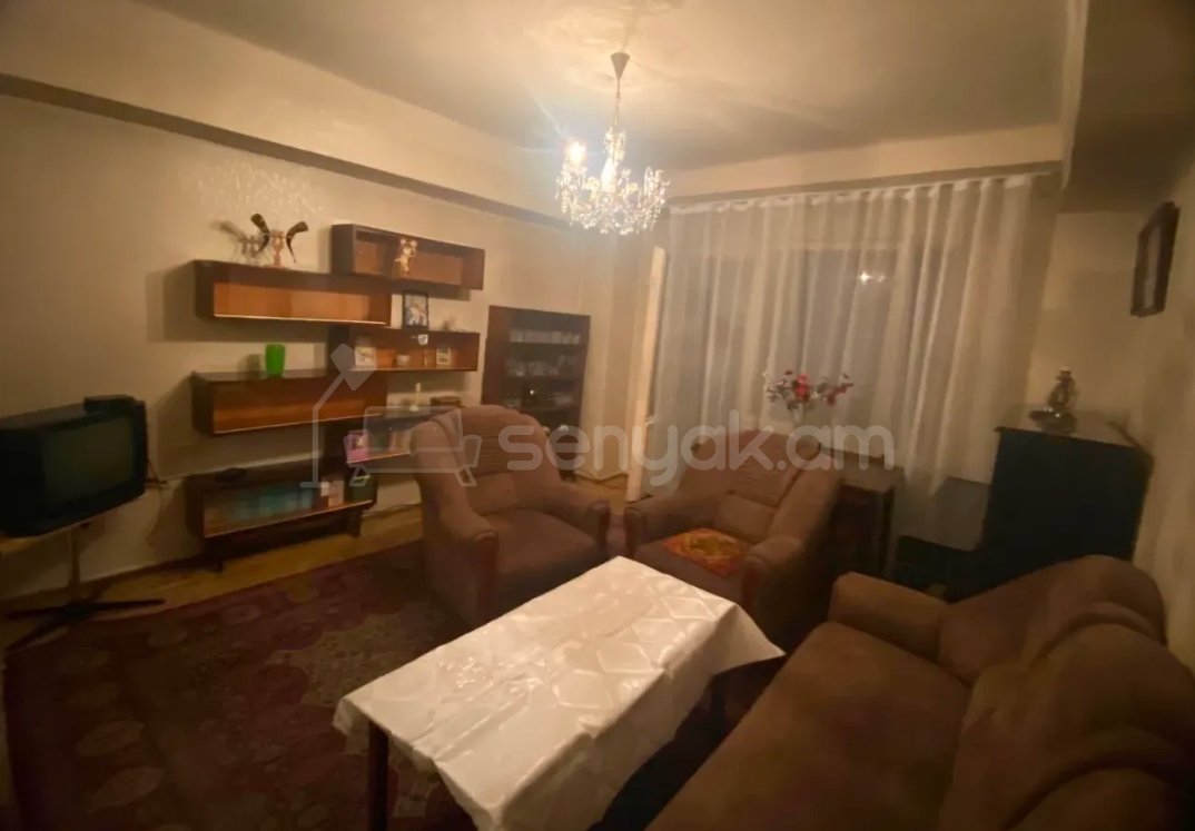 2 Սենյականոց Բնակարան, 70քմ, 3/10 հարկ, Նորմալ Վիճակում