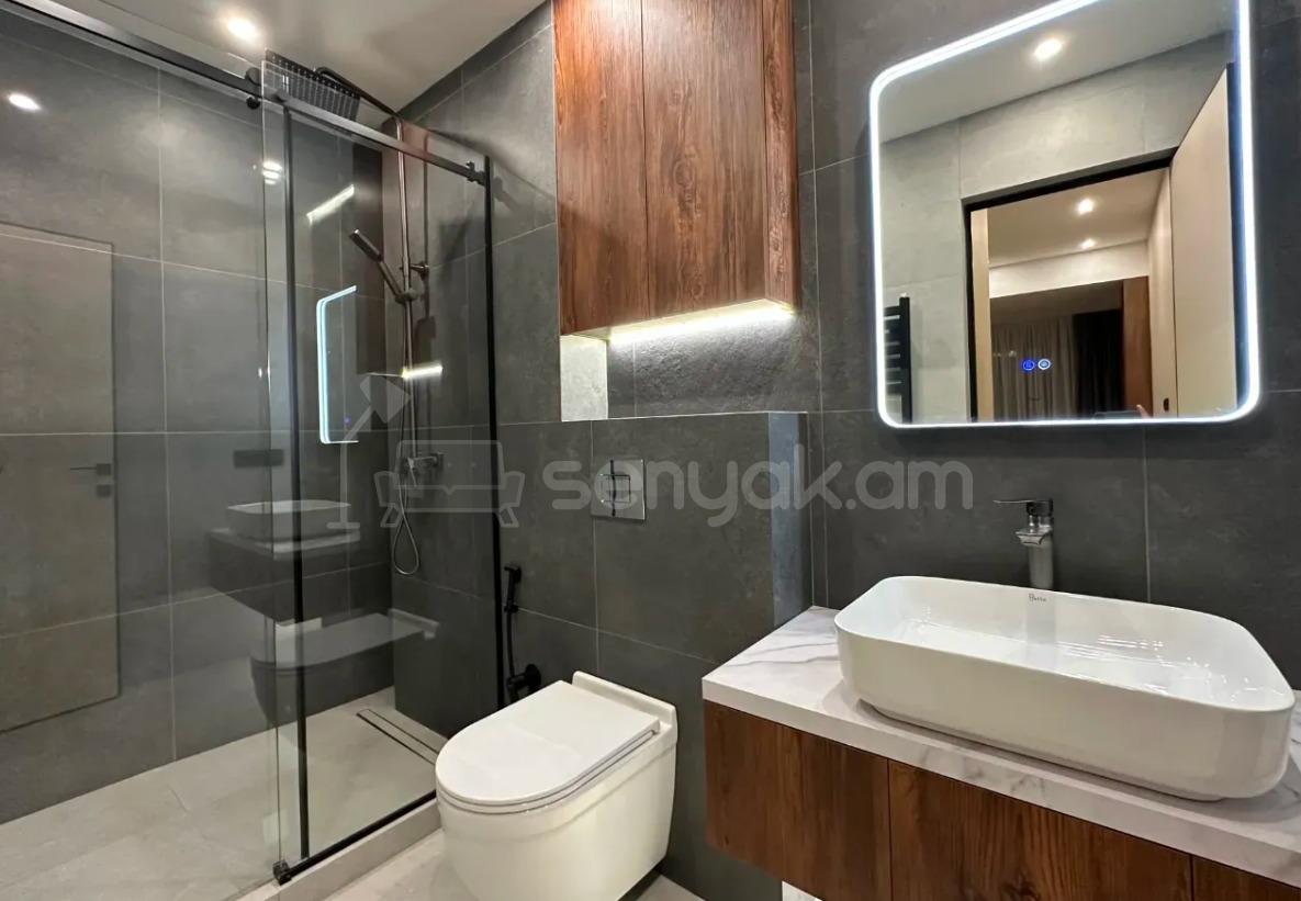 3 Սենյականոց Բնակարան Նորակառույցում, 86քմ, 15/18 հարկ, Դիզայներական Վերանորոգված