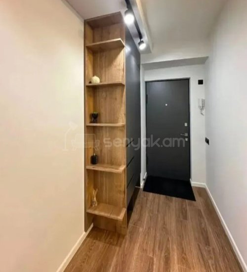 3 Սենյականոց Բնակարան, 70քմ, 4/11 հարկ, Դիզայներական Վերանորոգված, Կահավորված, Արևկող