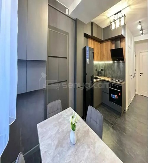 3 Սենյականոց Բնակարան, 70քմ, 4/11 հարկ, Դիզայներական Վերանորոգված, Կահավորված, Արևկող