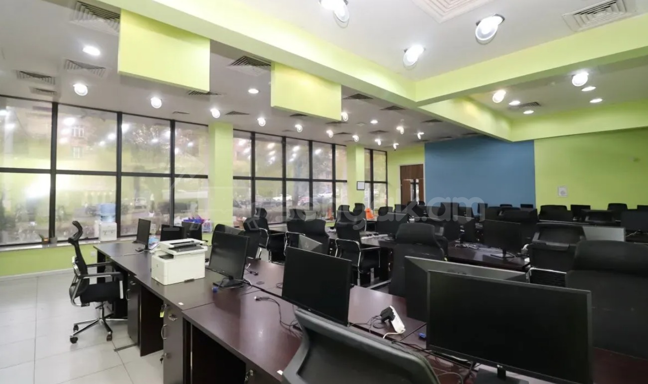 Նորակառույց Օֆիսային Տարածք, 664քմ