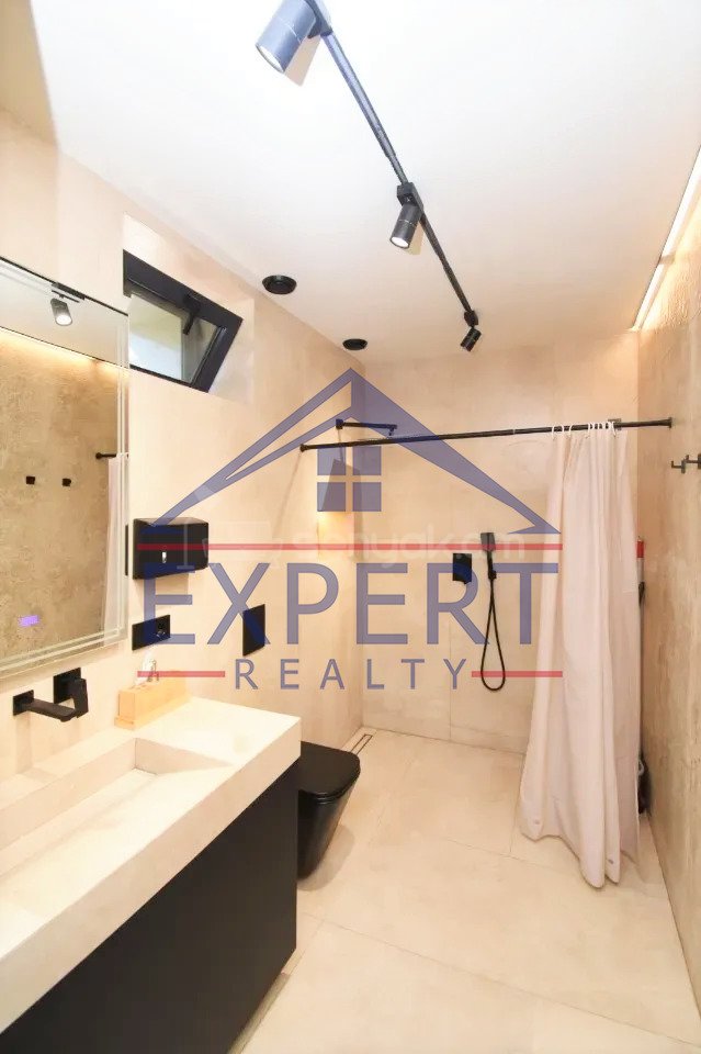 2 Սենյականոց Բնակարան Նորակառույցում, 80քմ, 1/1 հարկ, Դիզայներական Վերանորոգված, Կահավորված, Արևկող