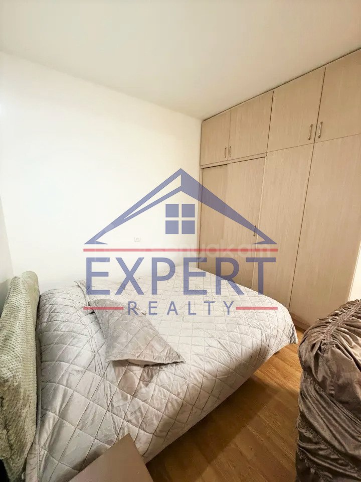 1 Սենյականոց Բնակարան Քարե Շենքում, 49քմ, 2/5 հարկ, Նորմալ Վիճակում, Կահավորված, Արևկող