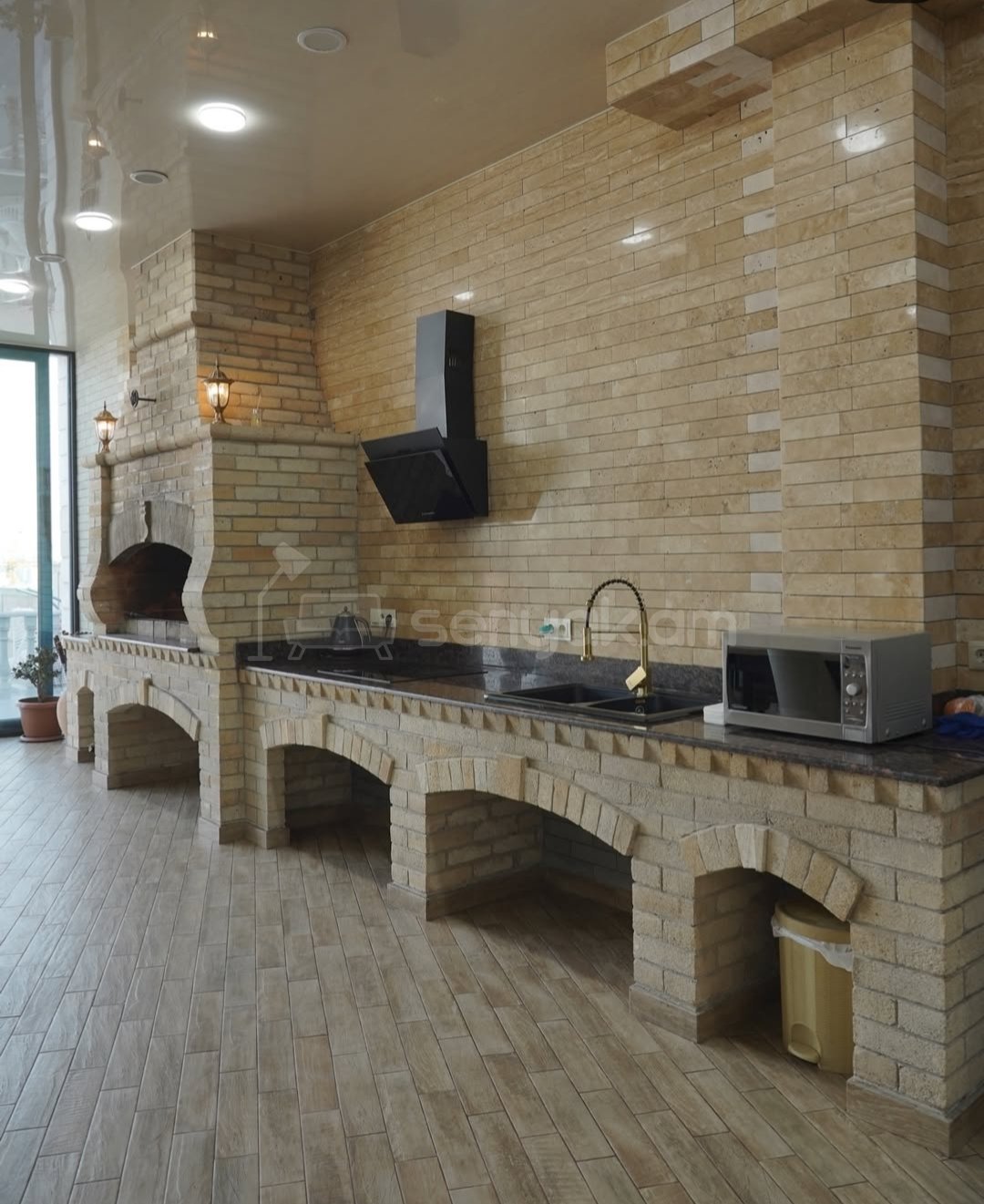 3 Սենյականոց Շքեղ Առանձնատուն, 200քմ, Կահավորված, Լողավազանով, Ավտոտնակով