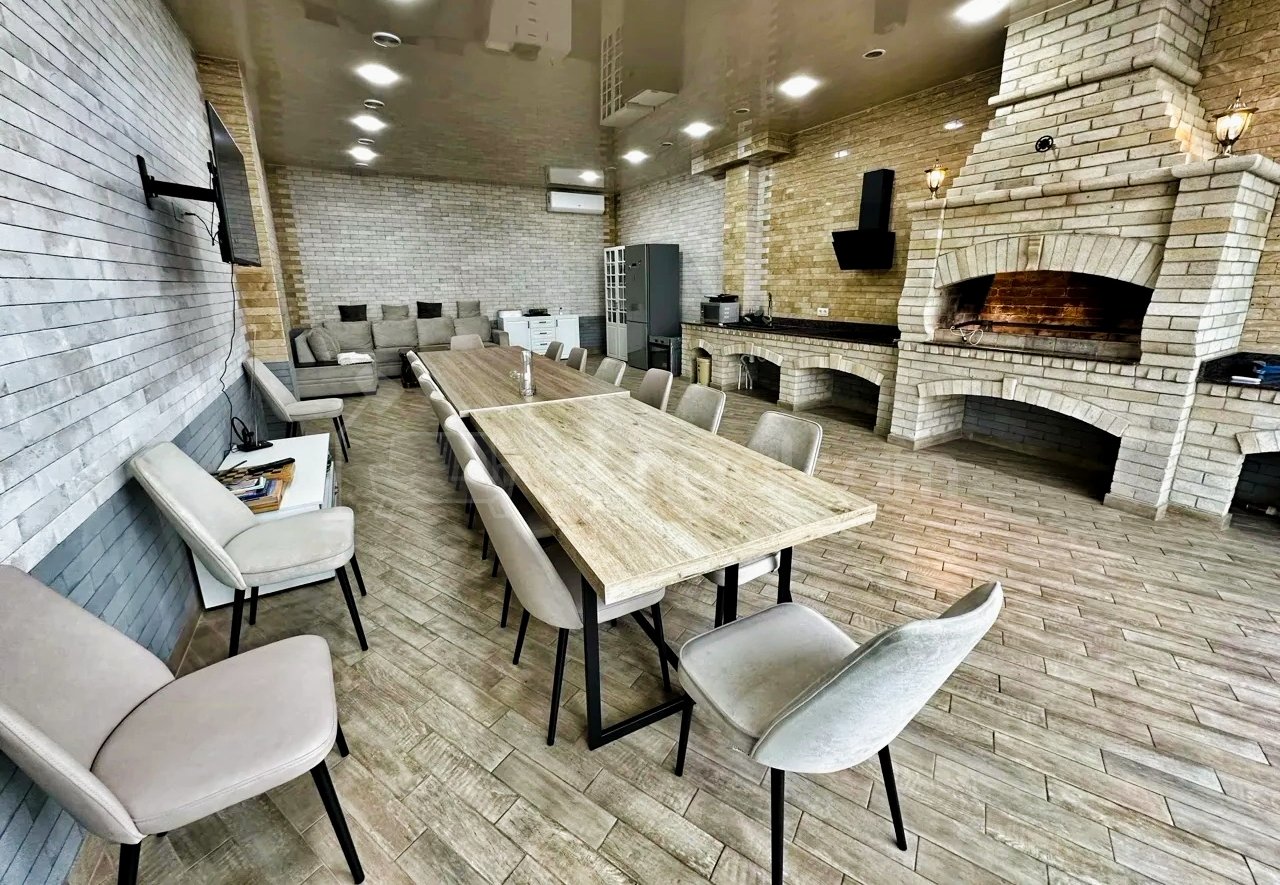 3 Սենյականոց Շքեղ Առանձնատուն, 200քմ, Կահավորված, Լողավազանով, Ավտոտնակով